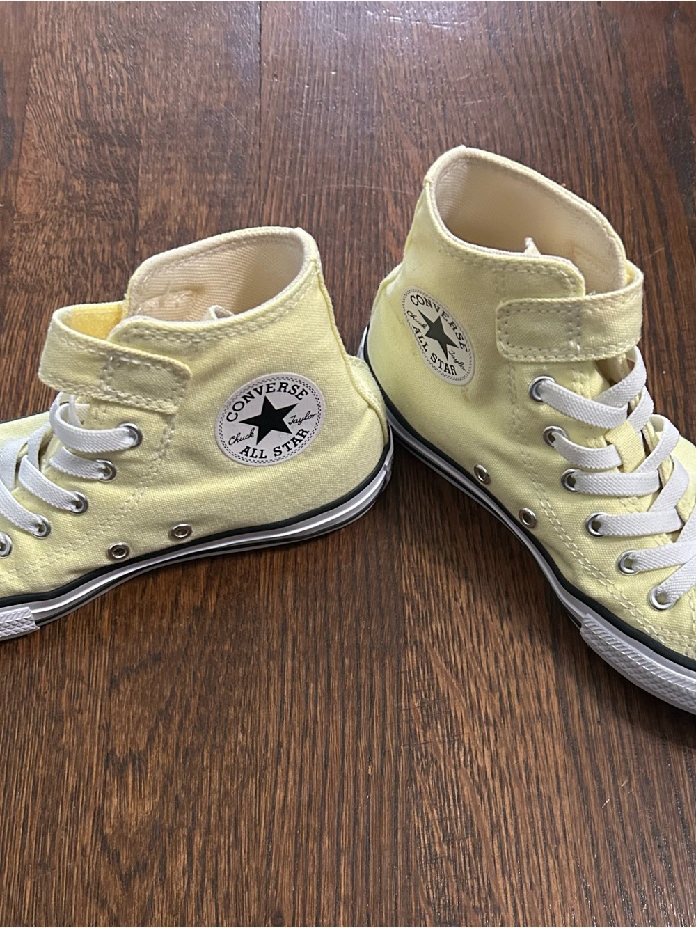 Converse Kids' Yellow Chuck Taylor All Star High Size2(20.5cm) Top Sneakers